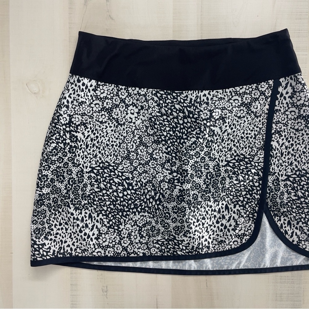 KRIMSON KLOVER printed XS workout travel pickleball hiking skirt skort - Picture 2 of 6